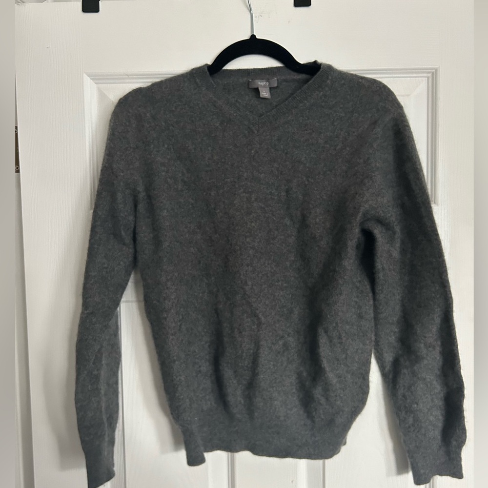 Apt. 9 women’s cashmere sweater